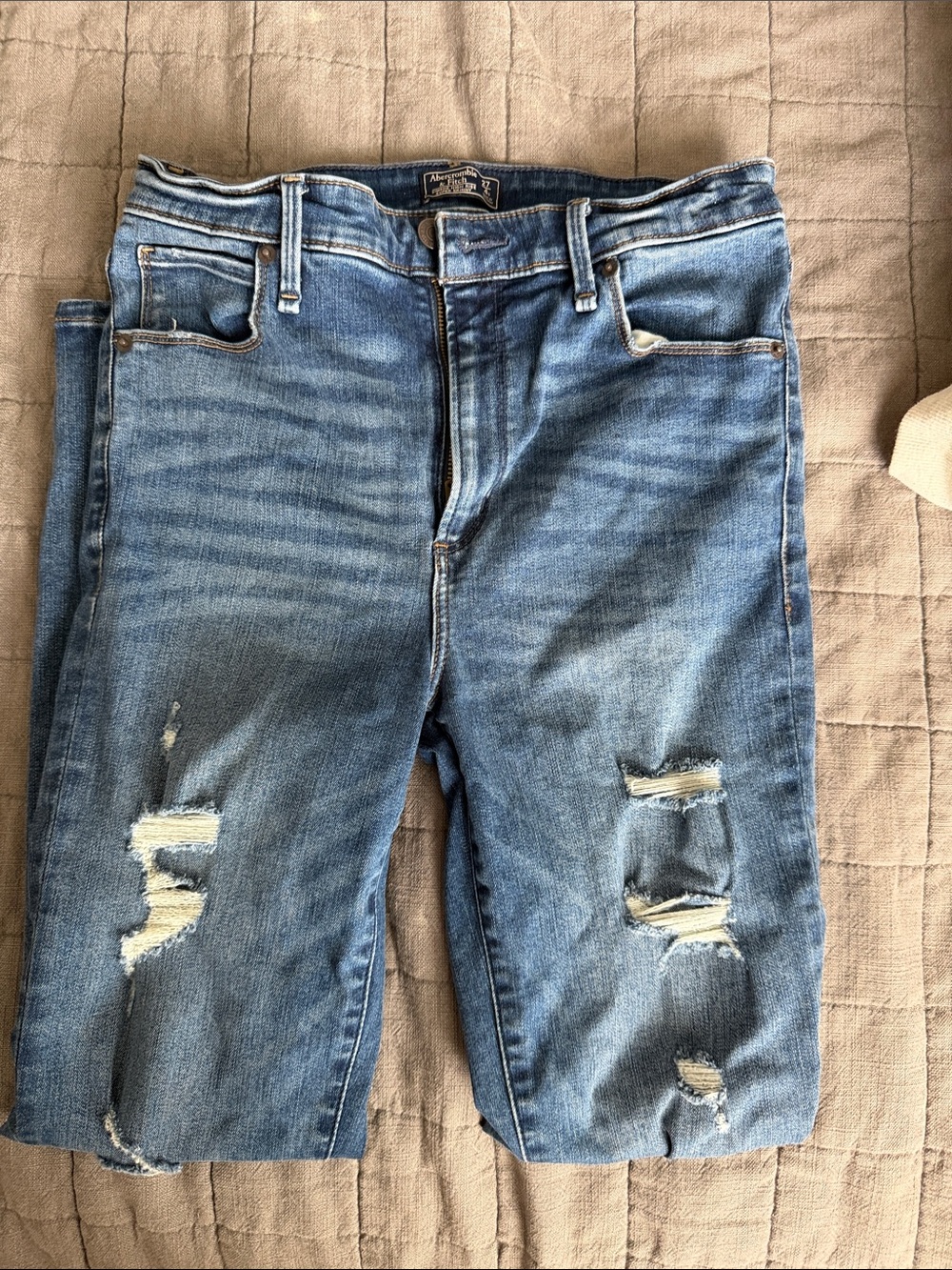 Abercrombie & Fitch Women’s Distressed High Rise Super Skinny Jeans